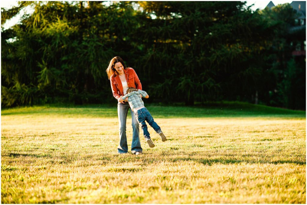 Iowa State University Family Photos by raleigh wedding photographer dave shay
