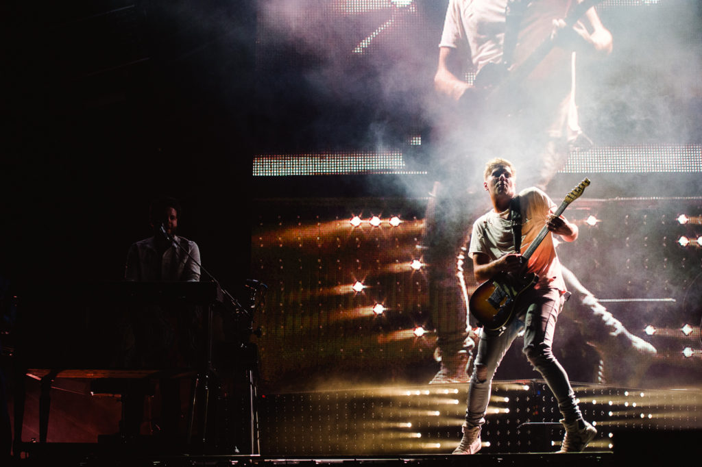 NEEDTOBREATHE photos by raleigh concert photographer dave shay at red hat amphitheater on Tour De Compadres 2016 #TourDeCompadres2016
