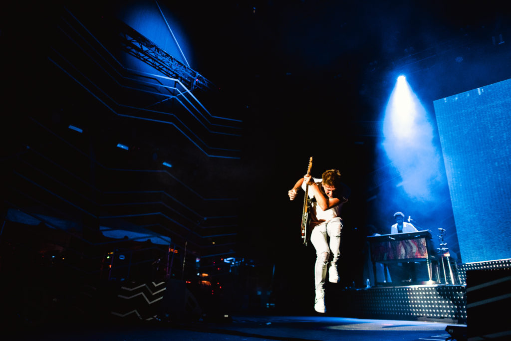 NEEDTOBREATHE photos by raleigh concert photographer dave shay at red hat amphitheater on Tour De Compadres 2016 #TourDeCompadres2016