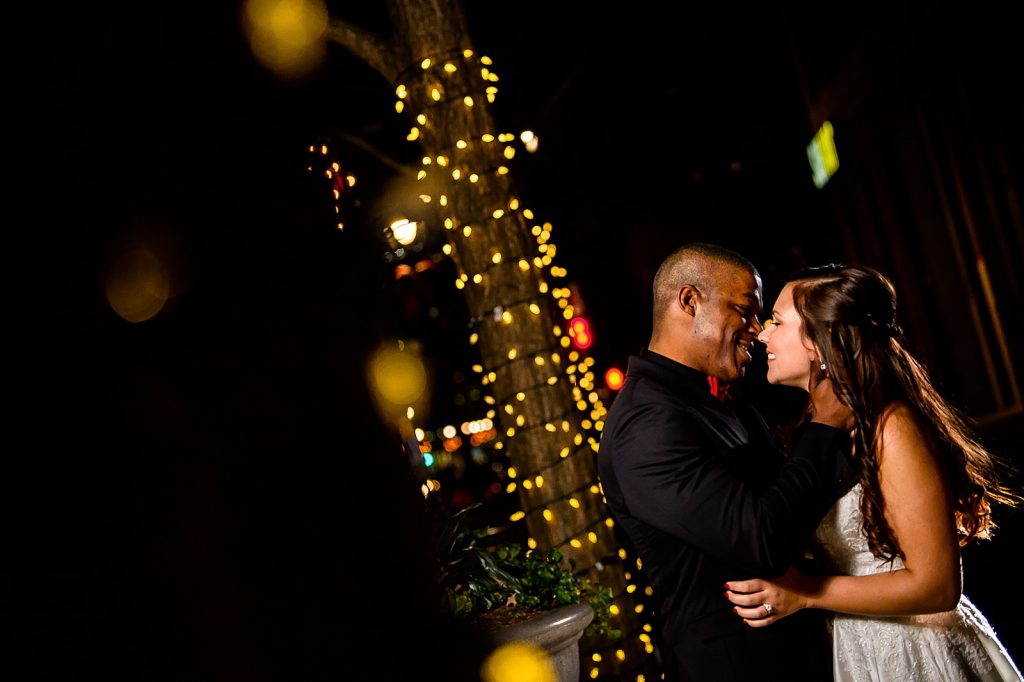 wedding pictures in downtown Raleigh